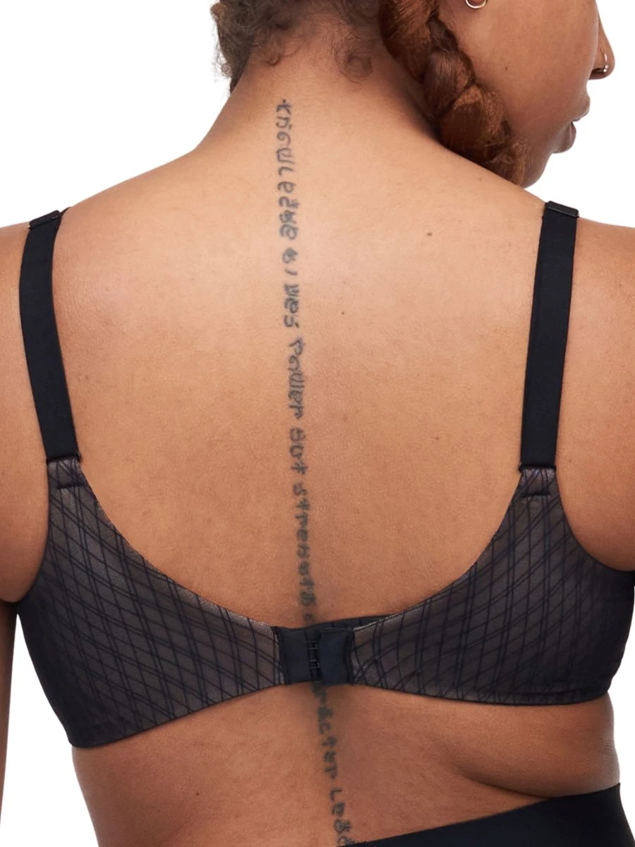 Chantelle Smooth Lines Covering Spacer Bra - Black/Beige - Image 4
