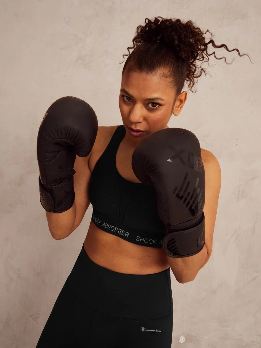 Shock Absorber Ultimate Run Padded Sports Bra - Black/Silver - Image 7