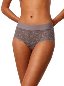 Triumph Body Make-Up Illusion Lace Short